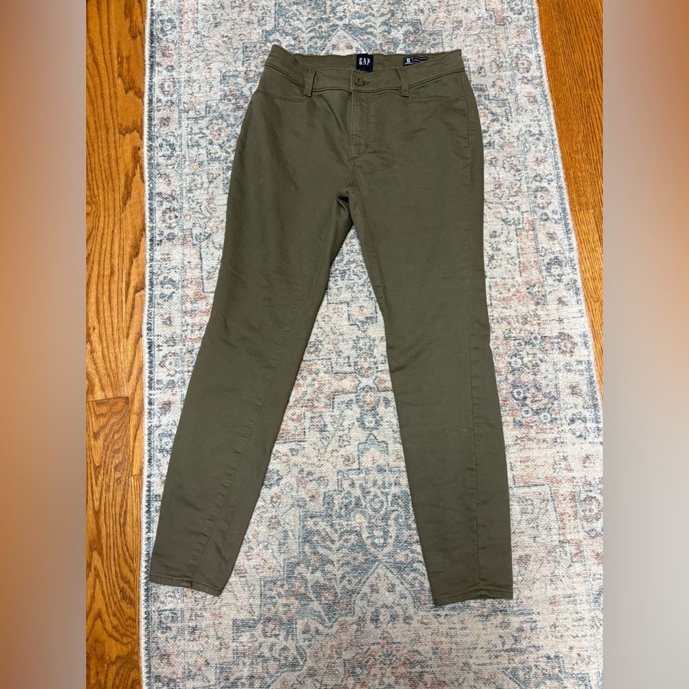 Women’s GAP pants Stretch Skinny Khaki Pants 6 short/petite
